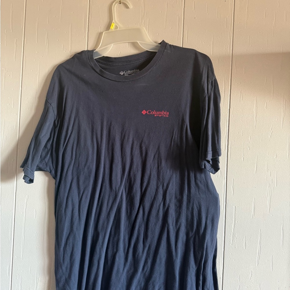 Columbia xl t shirt